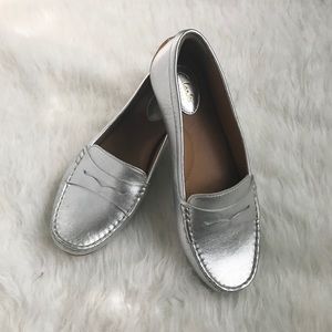Clark’s metallic shoes 7 wide
